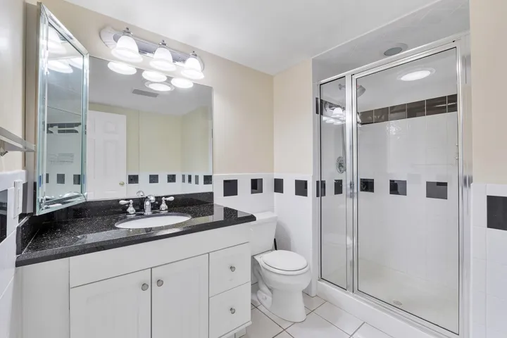 2nd Bathroom
