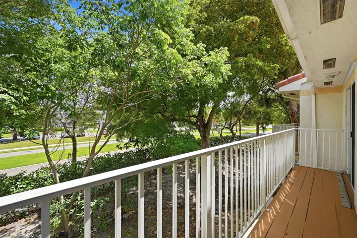 20_balcony