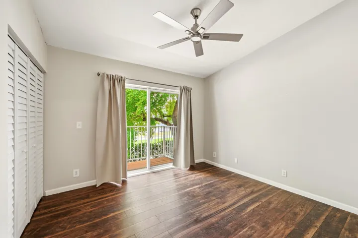 15_bedroom