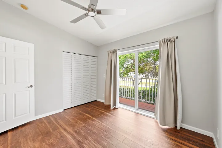 16_bedroom