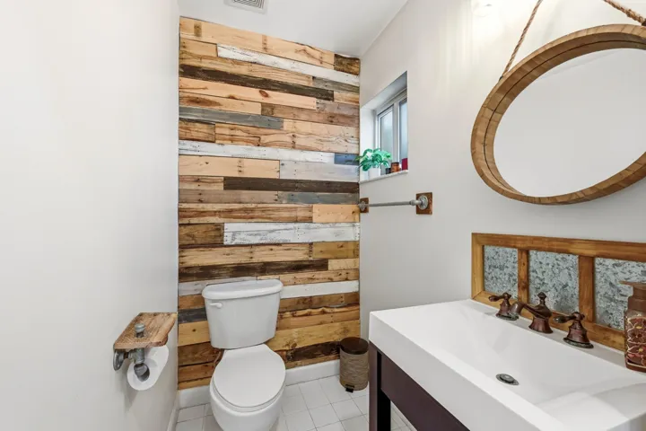 14_bathroom