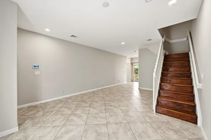 08_living room