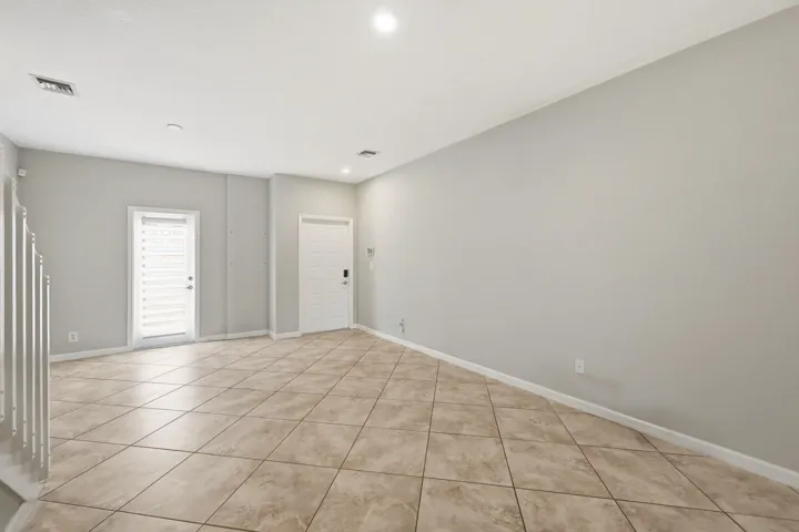07_living room