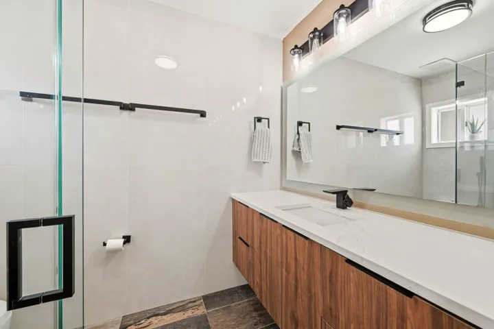 31_primary bathroom