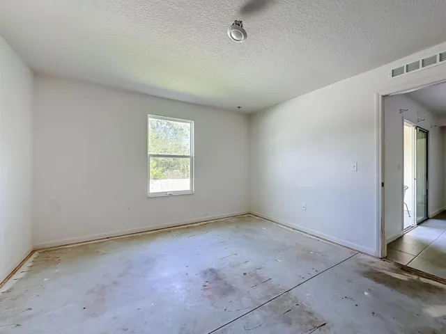 8650 Lake George Circle W-33