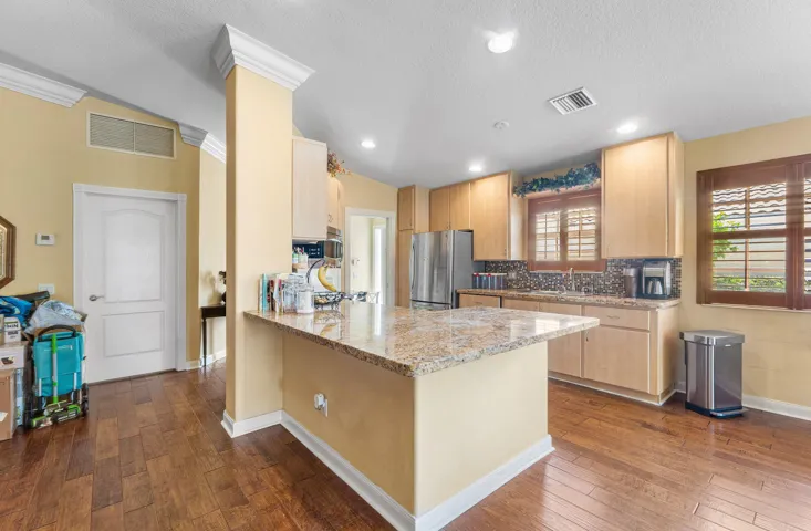 Kitchen 3