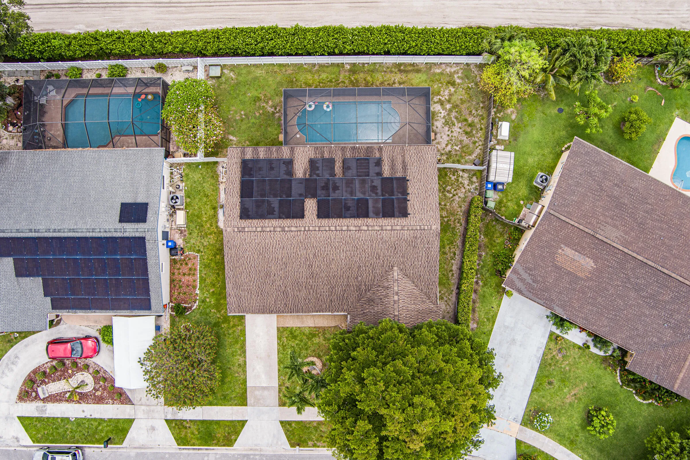 13kW solar electric system with a batter backup. NOT leased! Fully part of the real estate.