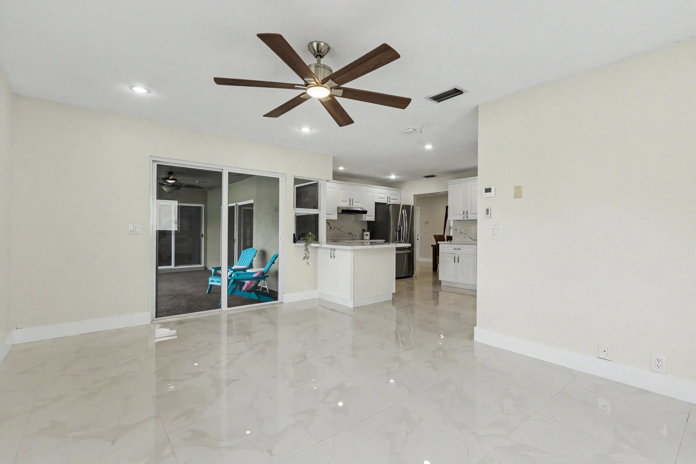 Enormous Family room