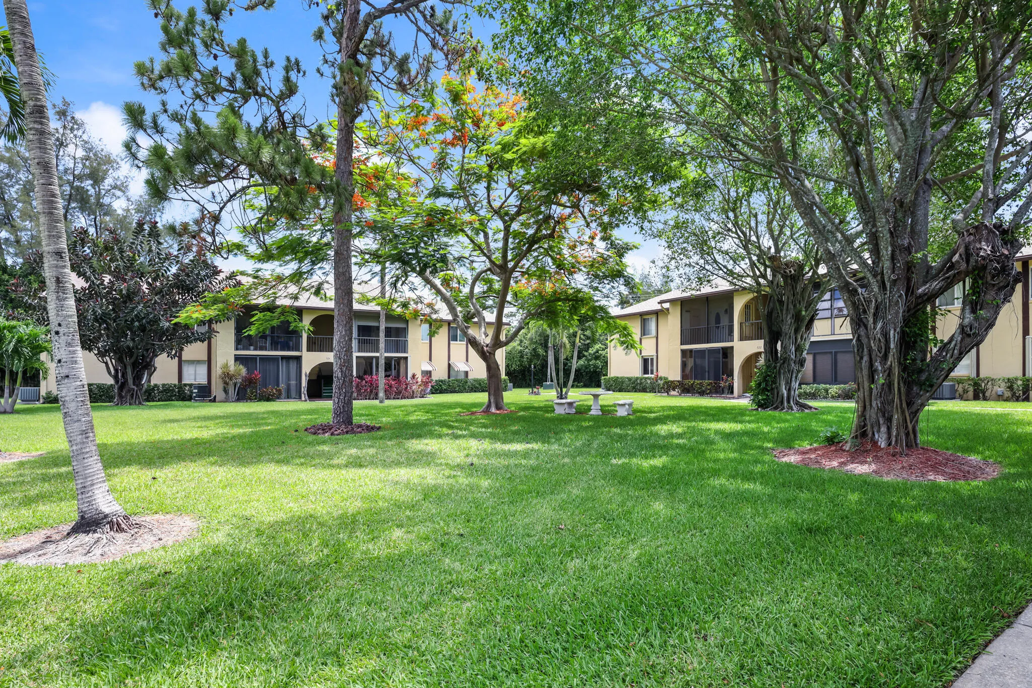 321 Pine Ridge C2 (31)