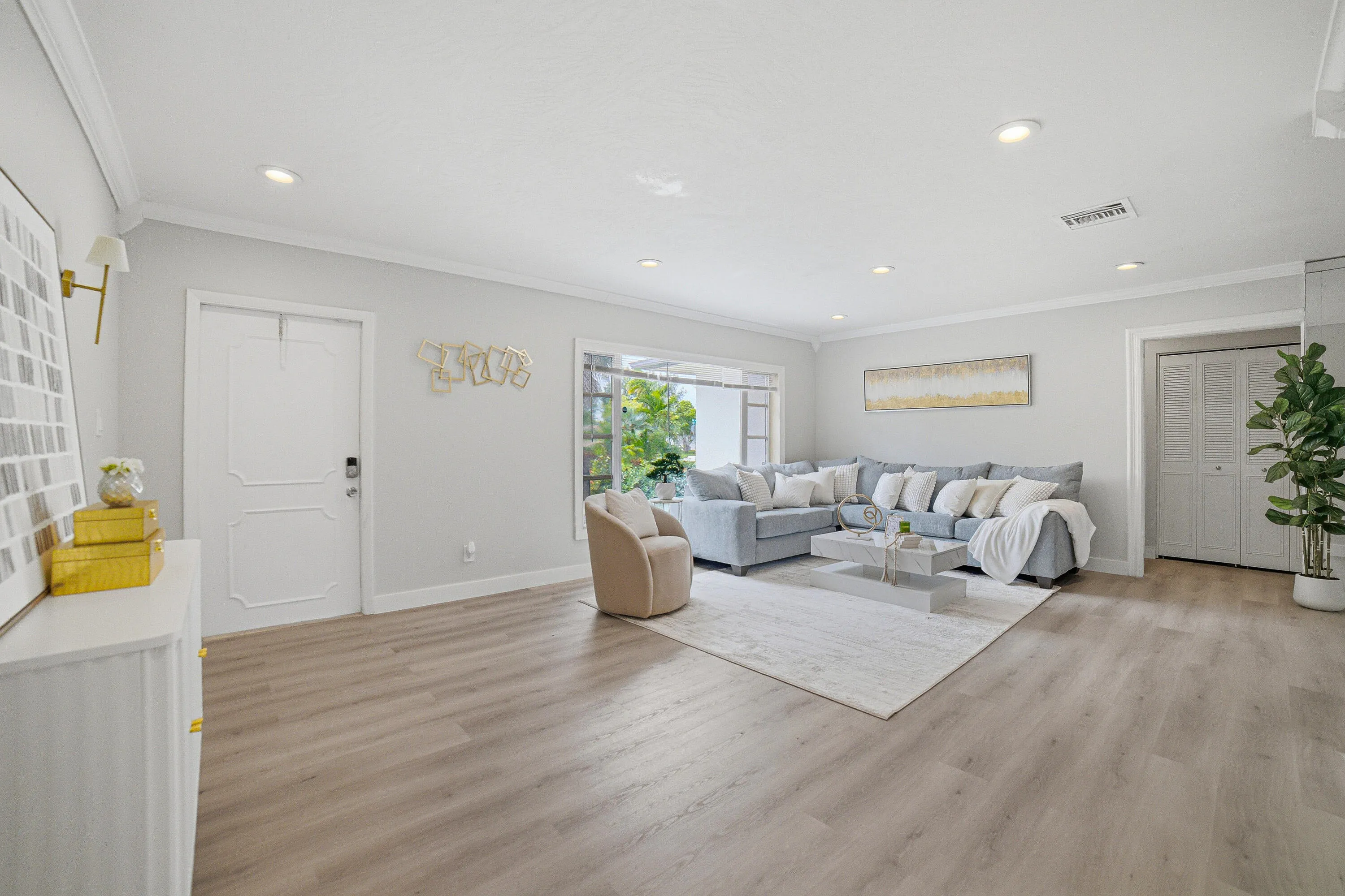 Livingroom-B