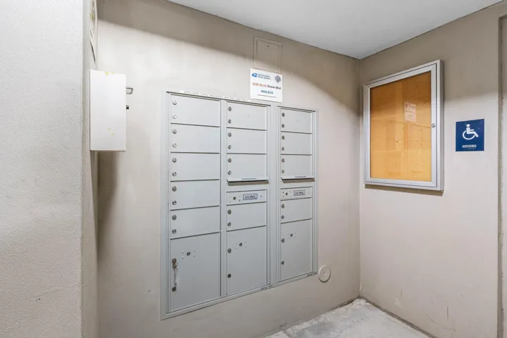 Mail