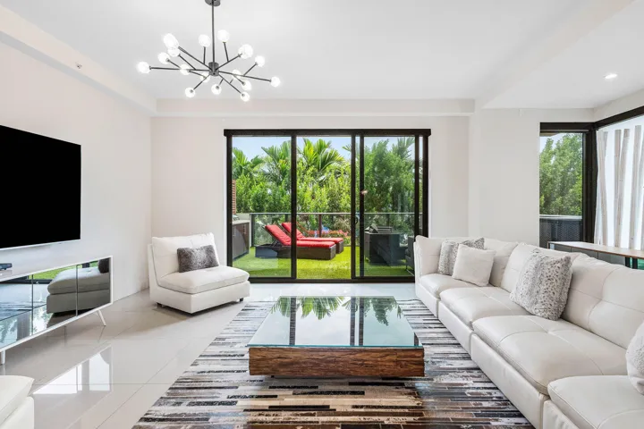 031-3030NorthOceanBoulevard-S101-FortLau