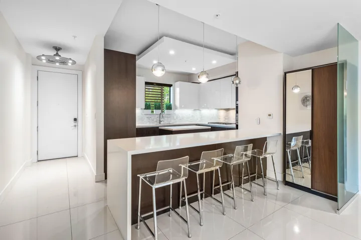011-3030NorthOceanBoulevard-S101-FortLau