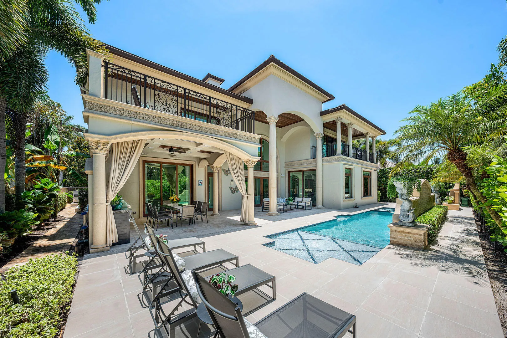 2225_West_Silver_Palm_Road_31