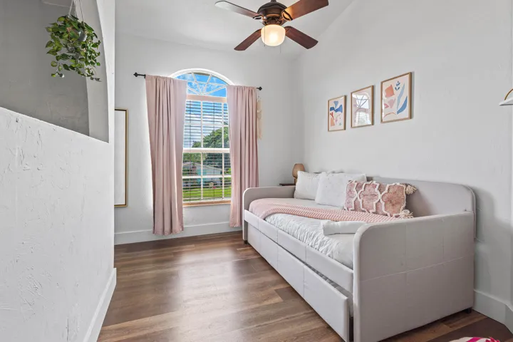 Loft/Flex Area