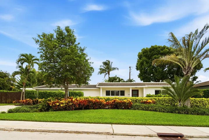 251-GREGORY-PLACE-33405-005