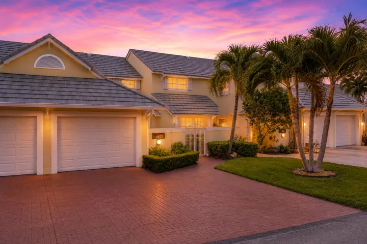 4825 Exterior 2