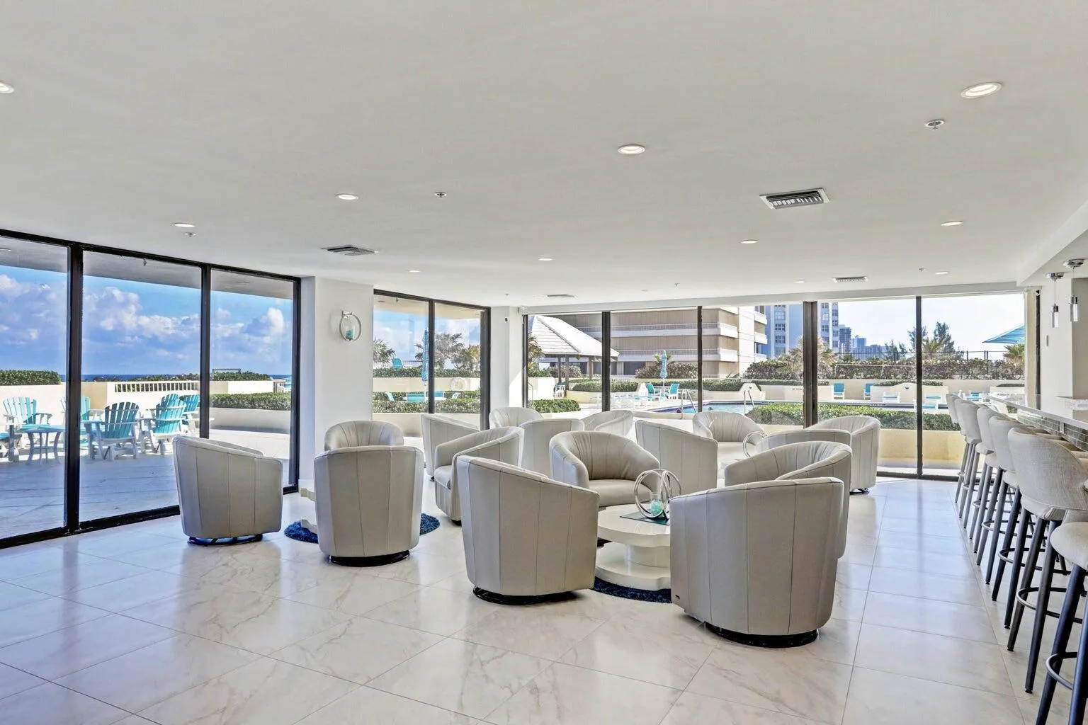 CLUBHOUSE