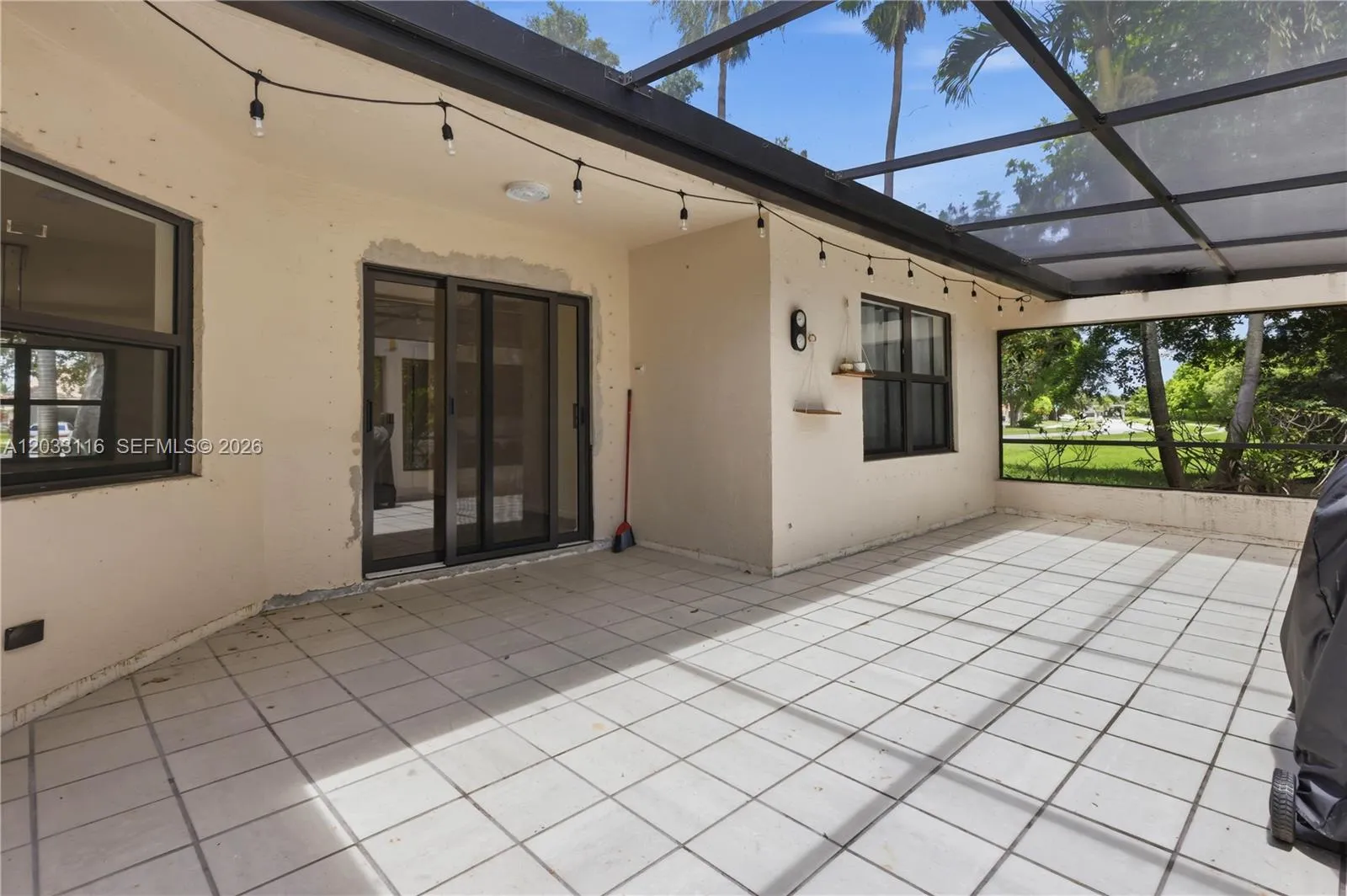 Screened-in Patio