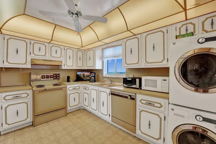 Laundry - Kitchen
