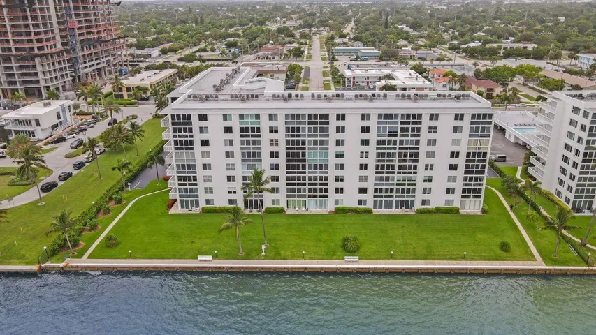 Overhead from Intracoastal