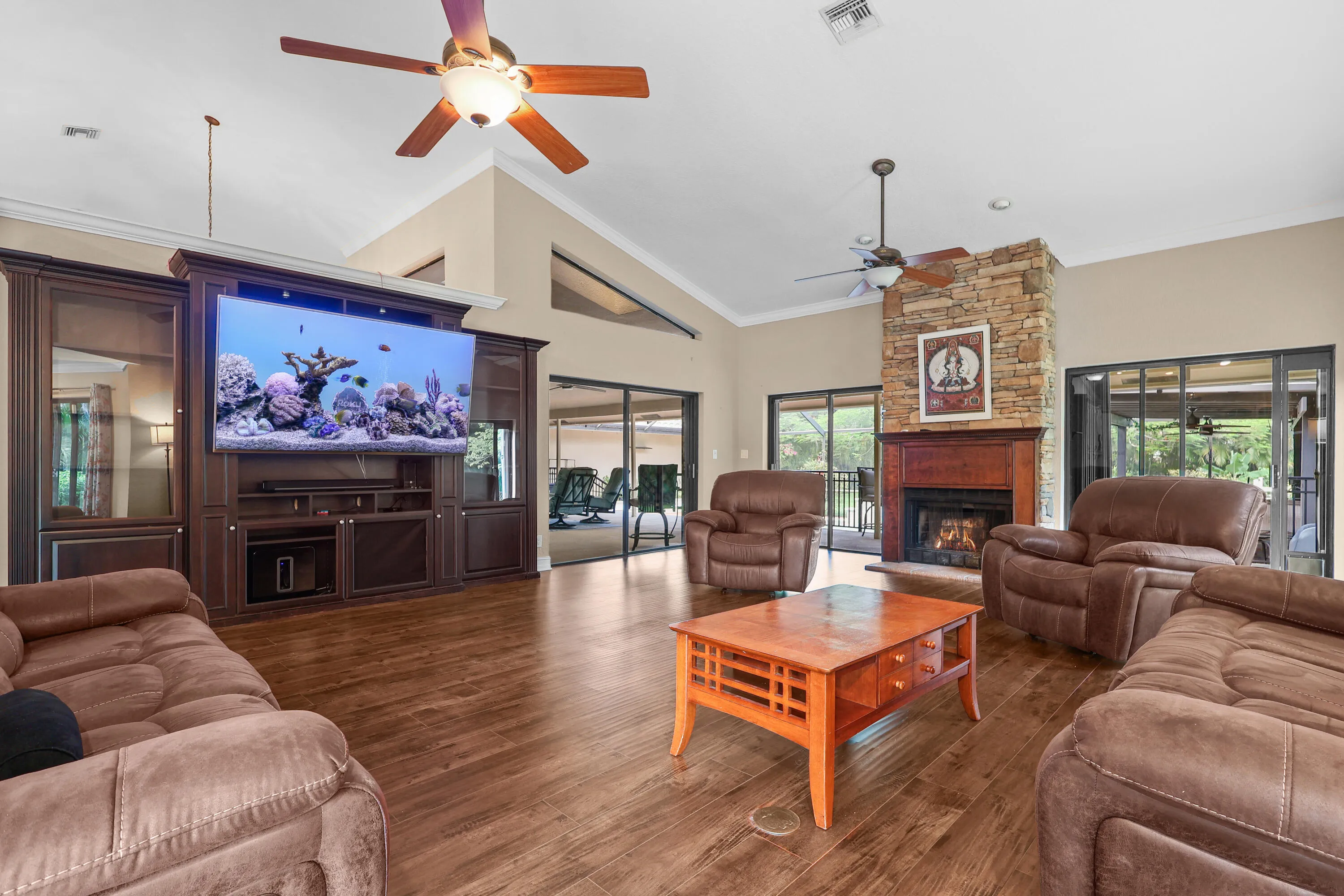 family room 2
