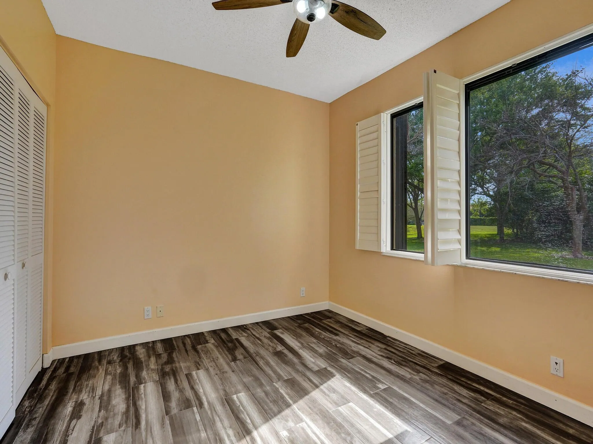 Second bedroom