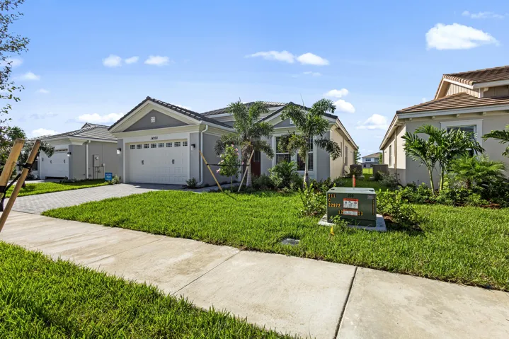 14200 Lacebark Lane Westlake, FL 33470