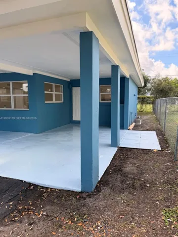 Carport