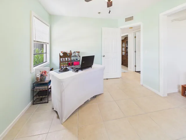 CAM03600G0-PR0094-STILL039
