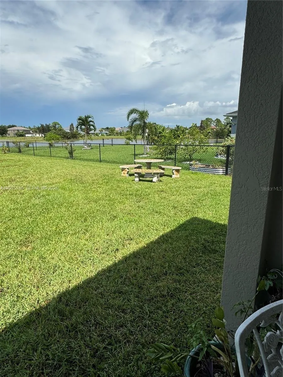 Property photo 24