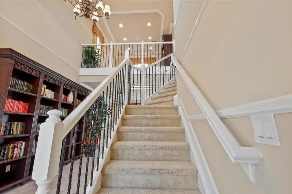 Property photo 32