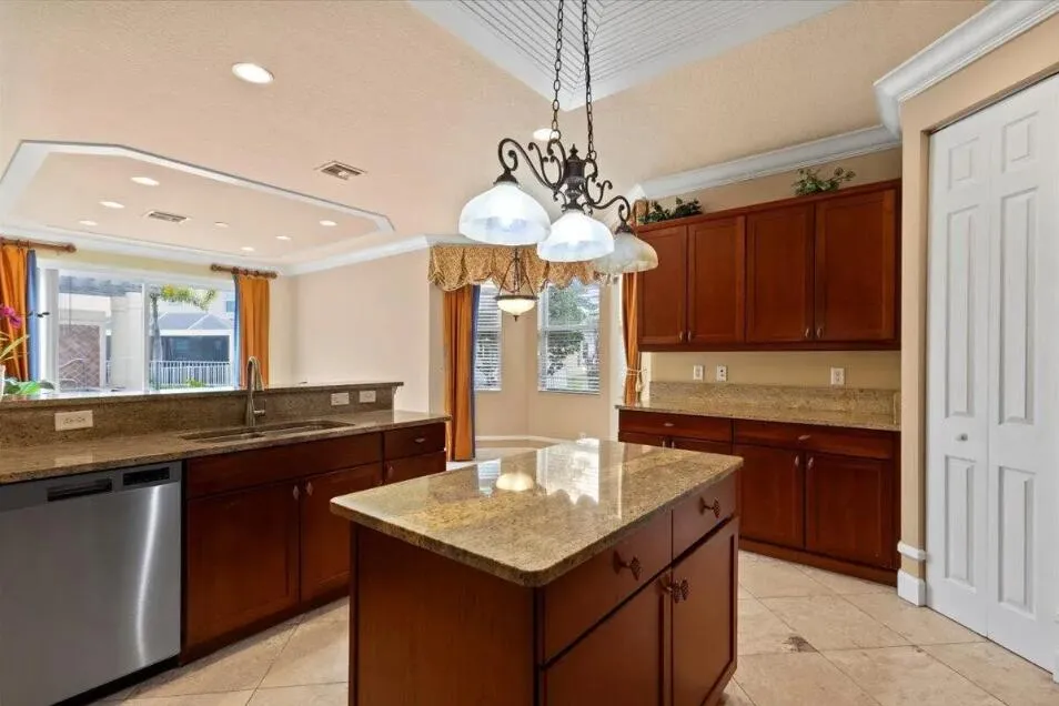 Property photo 28