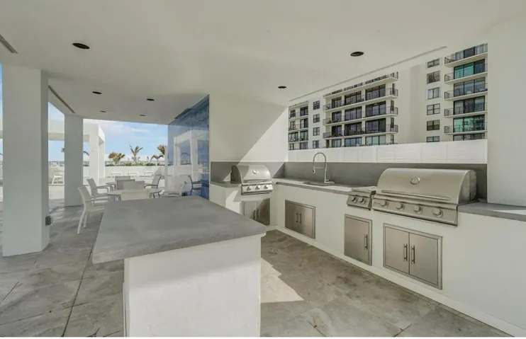 Outdoor kitchen