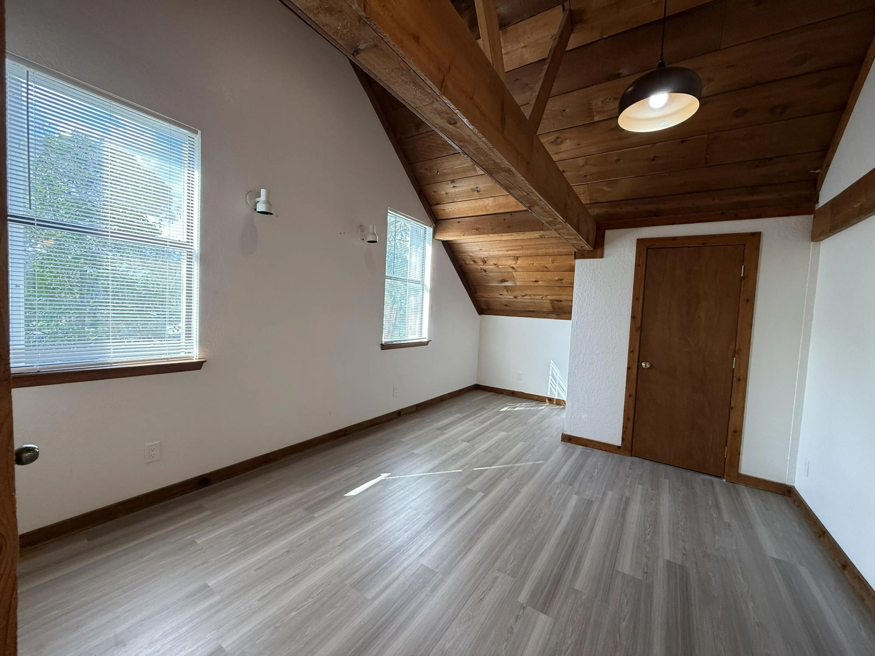 upstairs primary bedroom