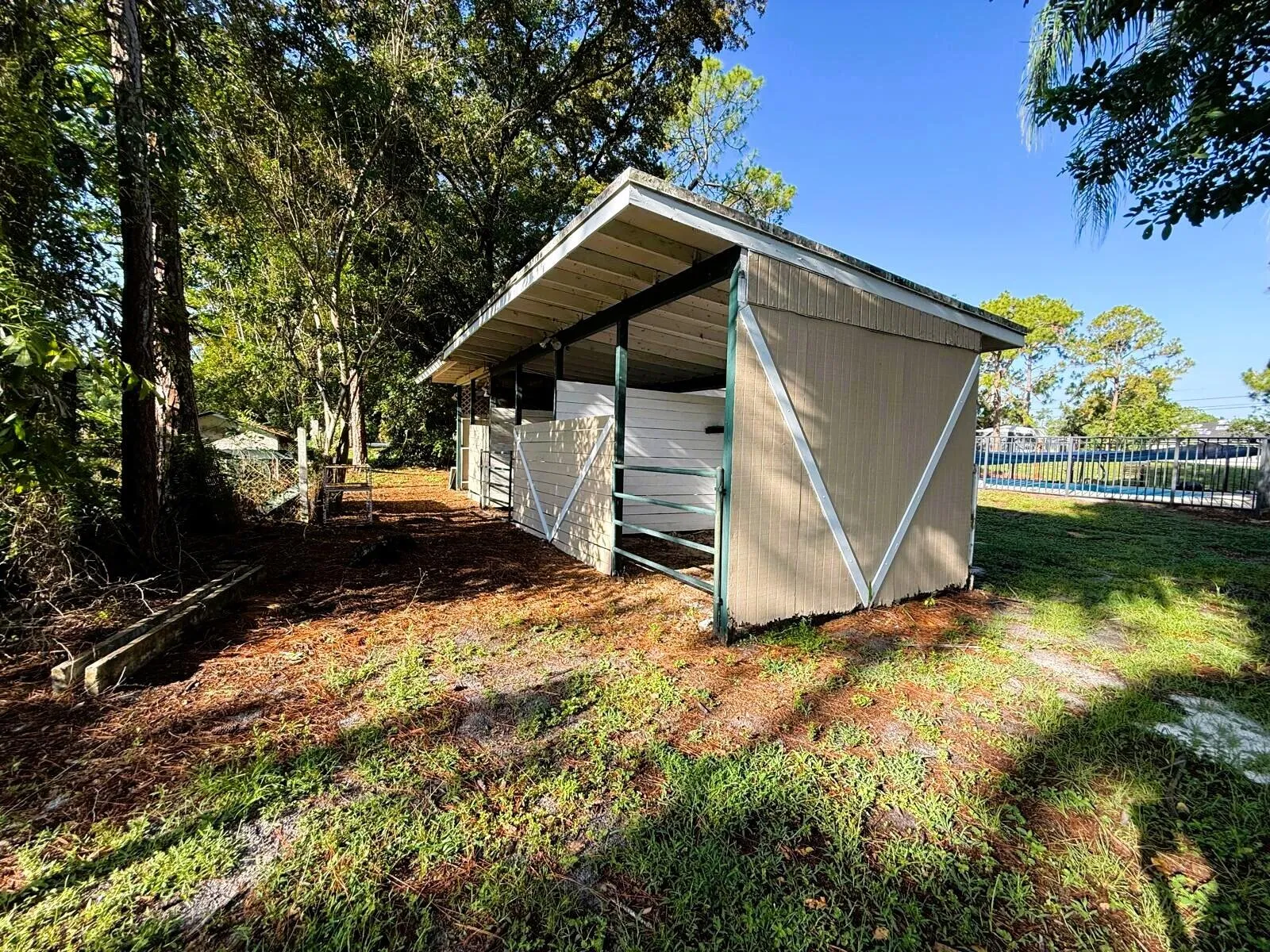 back of stalls