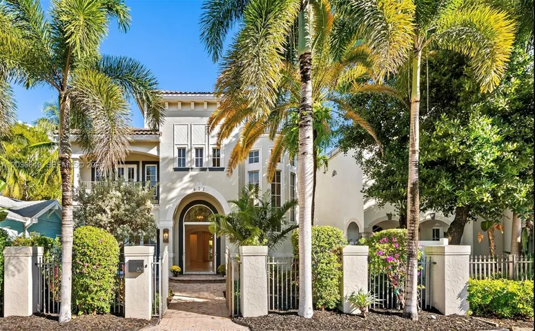 Located just steps from Las Olas Boulevard