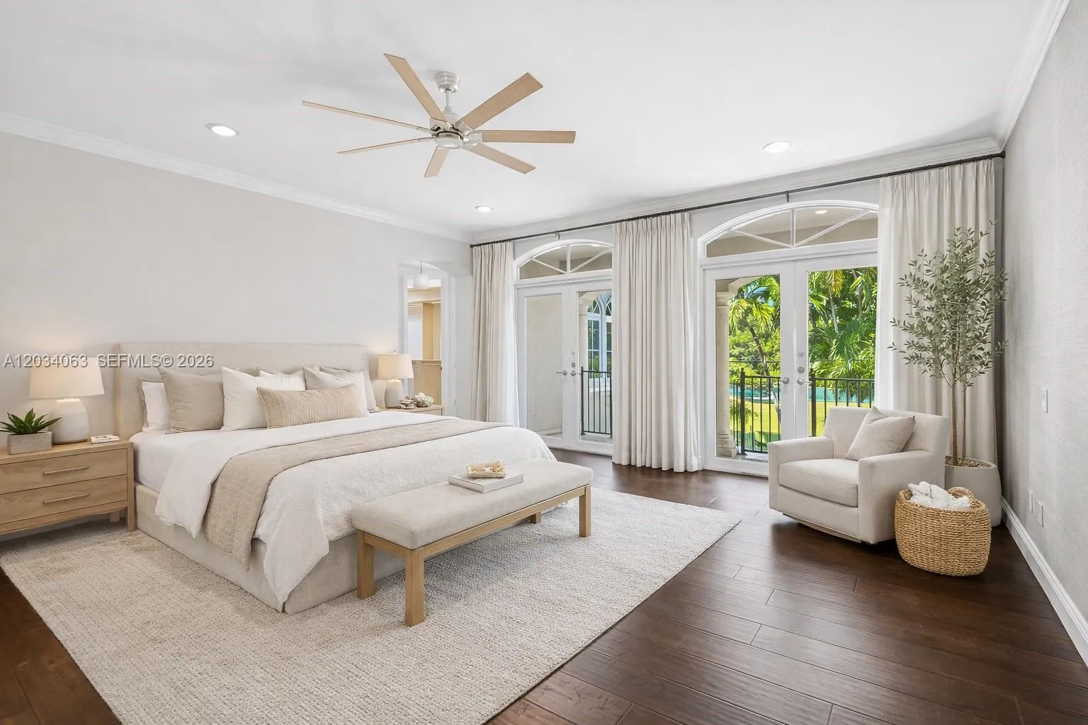 This image has been virtually staged and enhanced to illustrate potential design and layout.