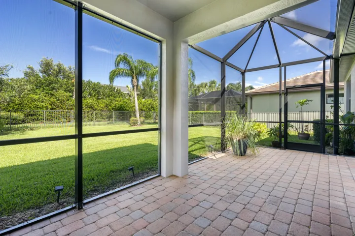 Covered/Screened Patio
