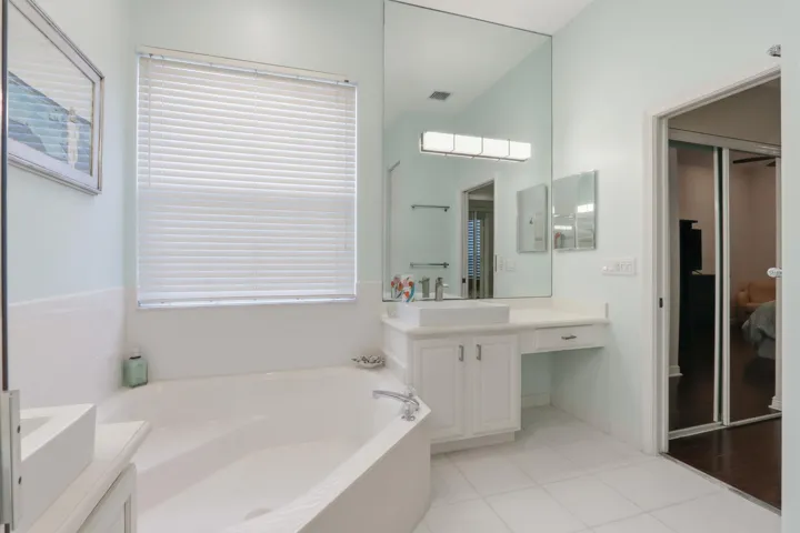 Primary bath