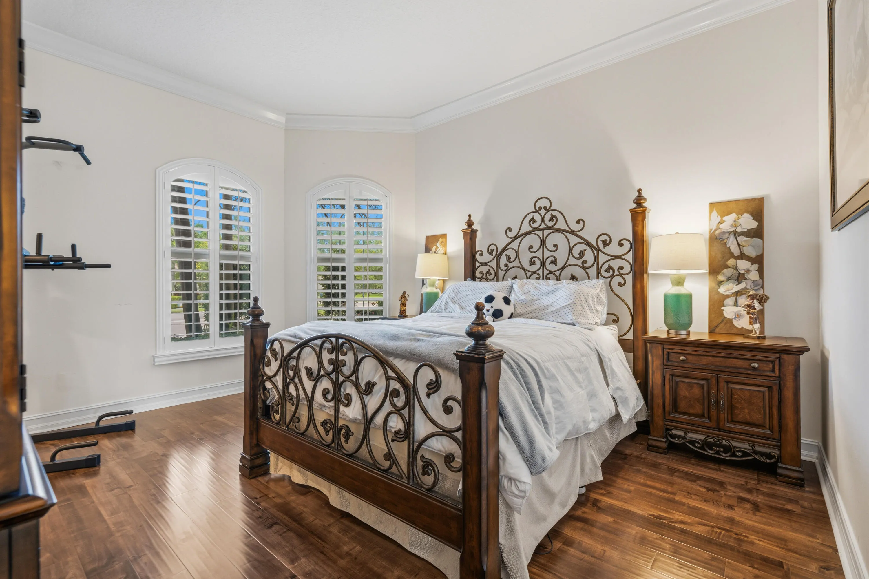 Guest Bedroom 1st Floor
