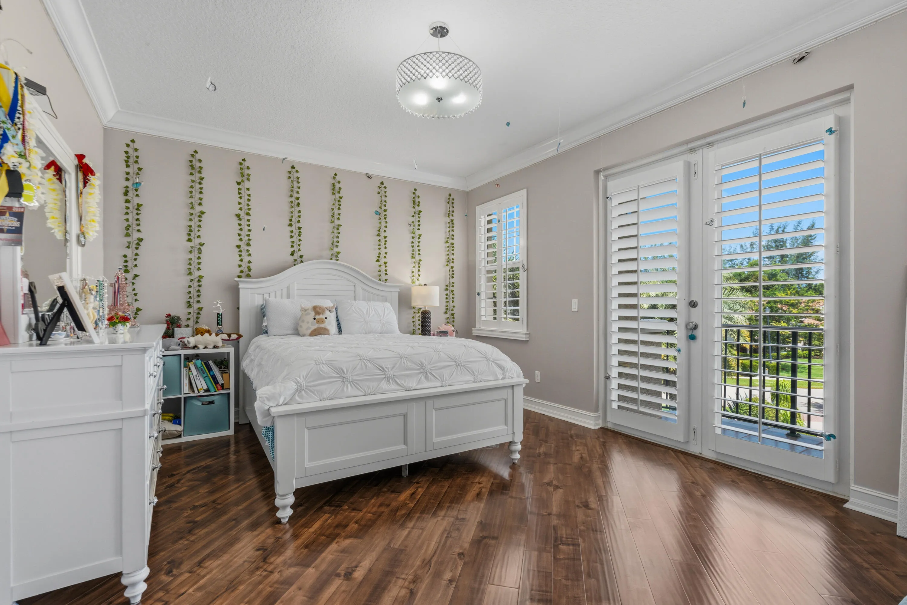 3rd guest bedroom upstairs