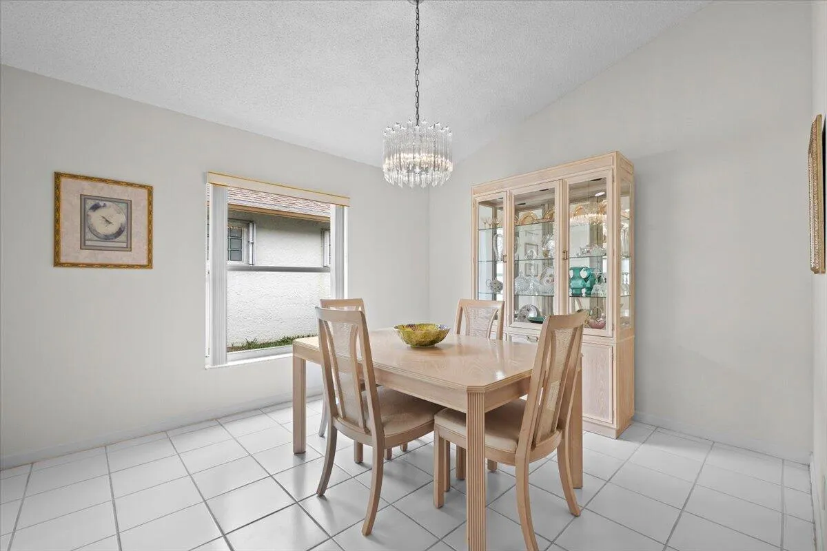 Formal Dining