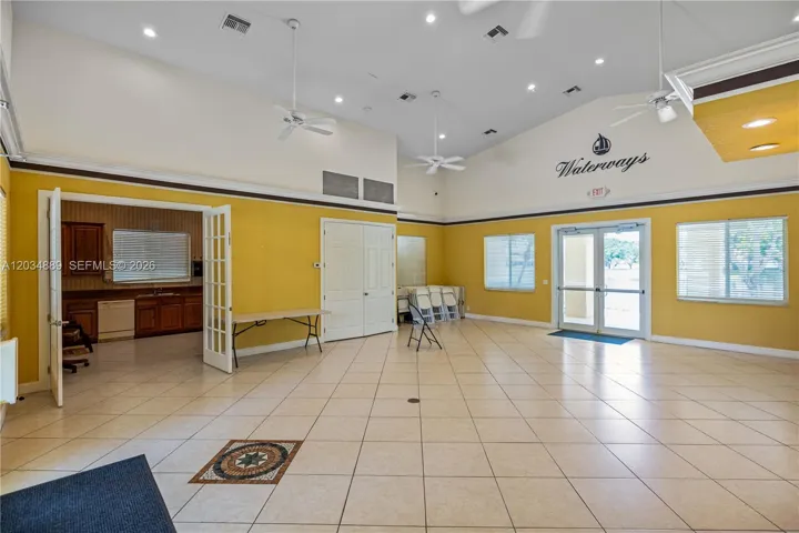 Secondary clubhouse