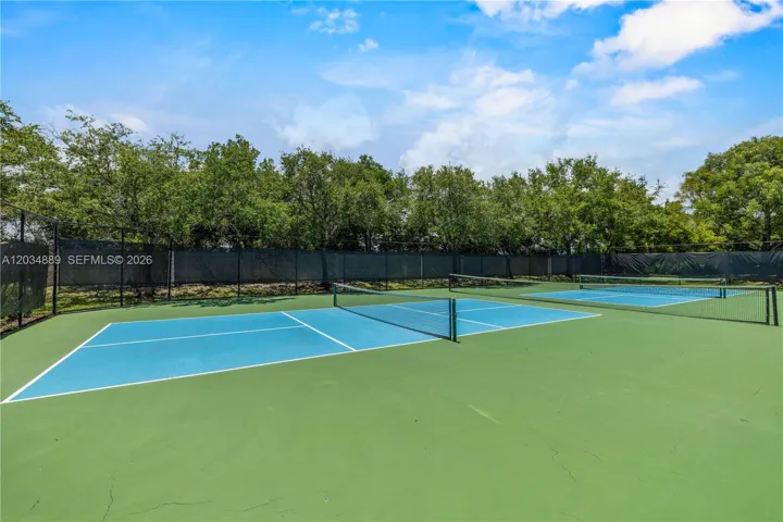 Multiple Pickleball Courts