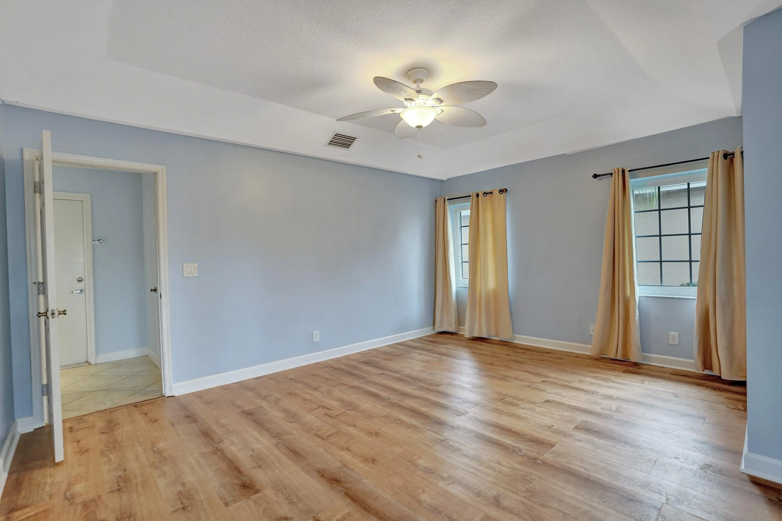 master bedroom4