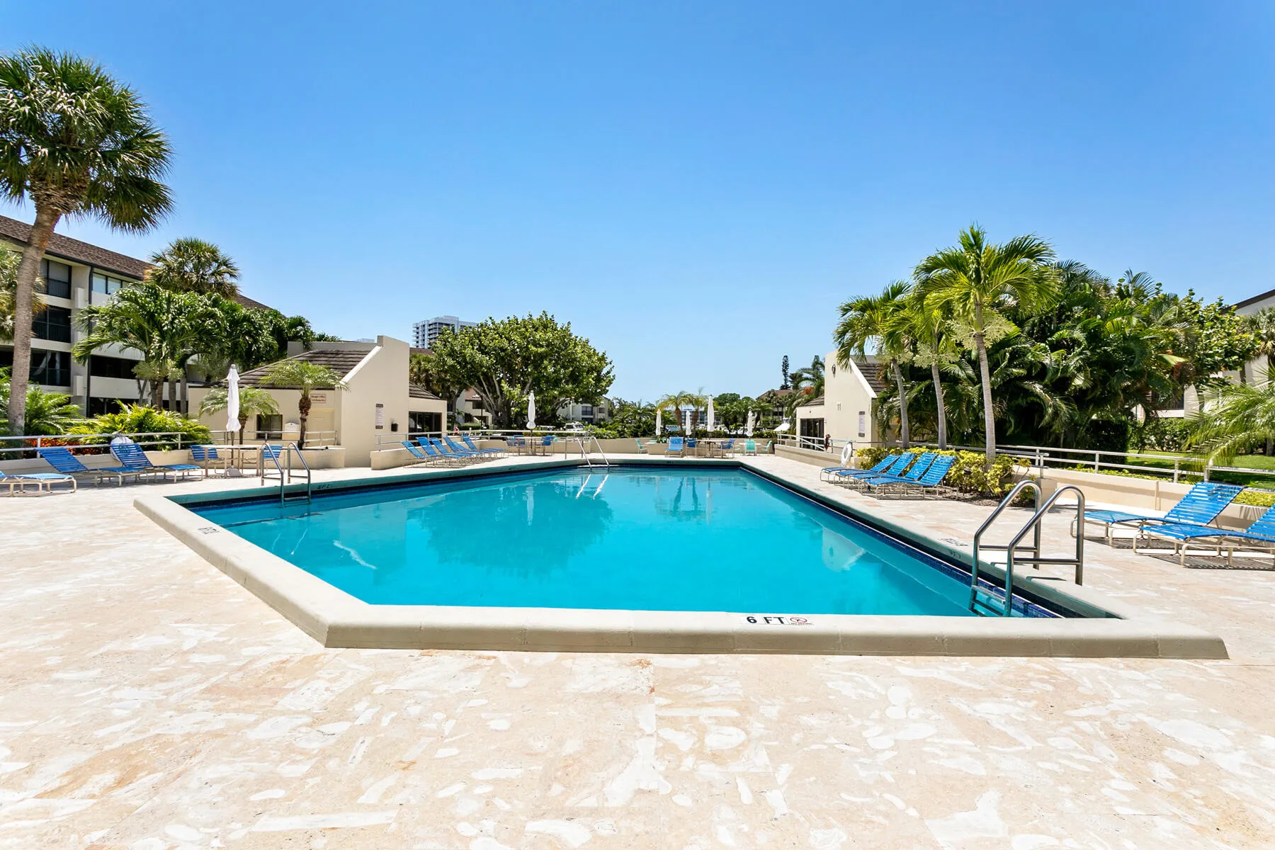 HV Pool