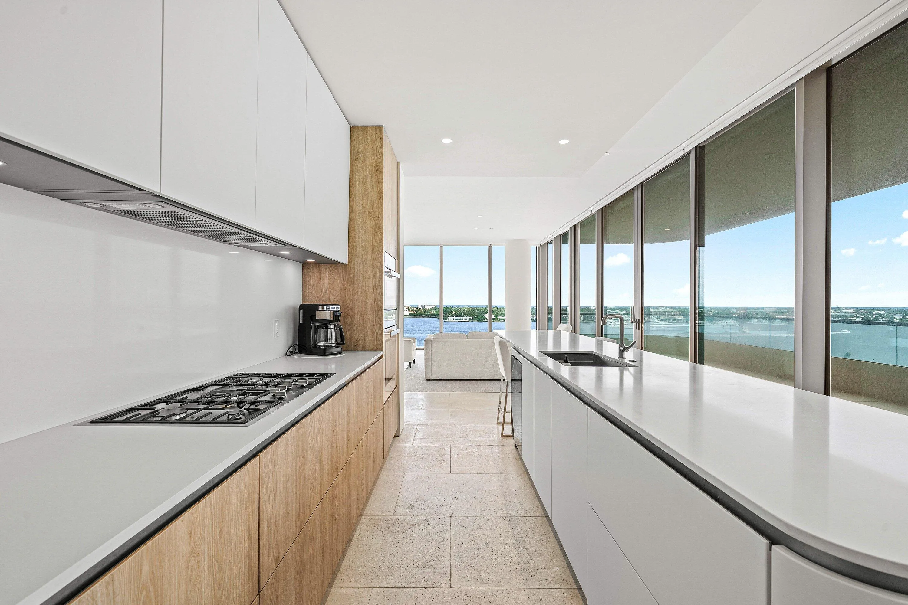 007-200ArkonaCourt-804-WestPalmBeach-FL-