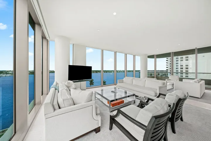 012-200ArkonaCourt-804-WestPalmBeach-FL-