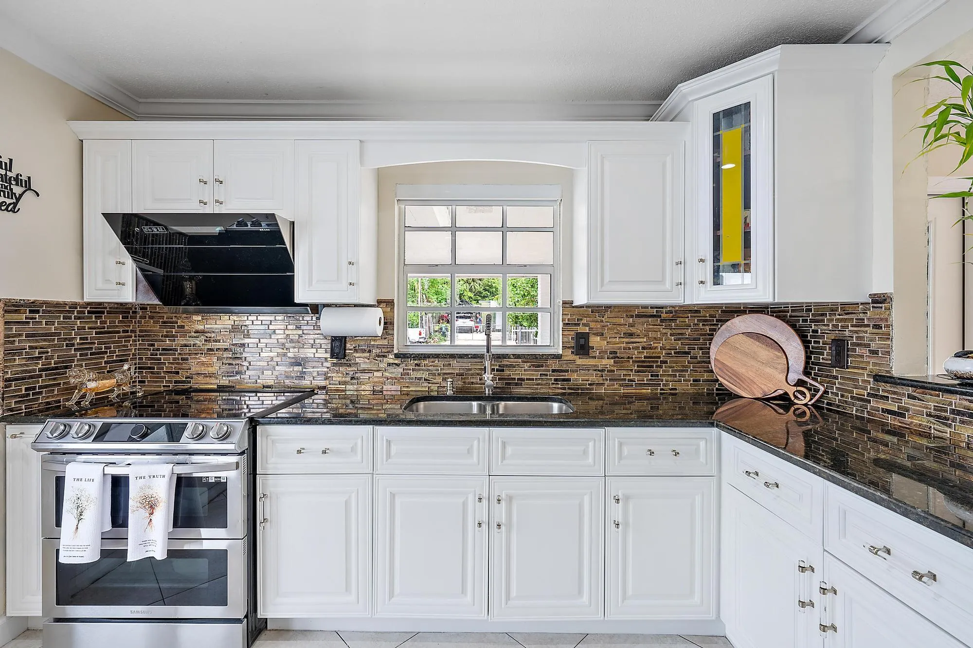 904 Ortega Rd-Breakfast nook